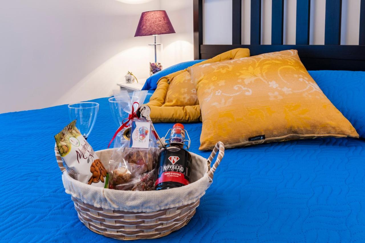 Zanzibar - Charming Rooms And Apartments Avola Exterior photo
